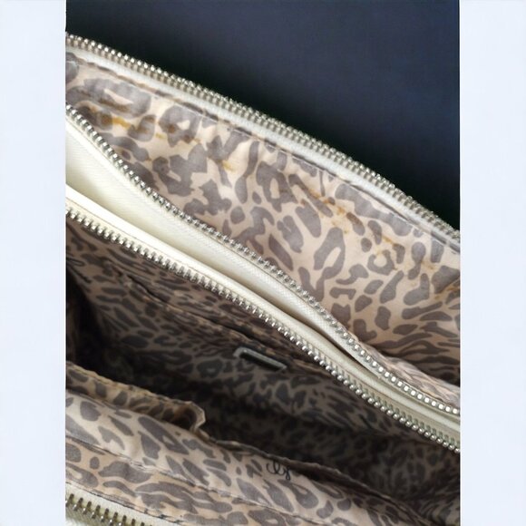 Guess 1981 White, Cream & Black Handbag / Shoulder Satchel / Purse With Adjustab - Picture 14 of 16